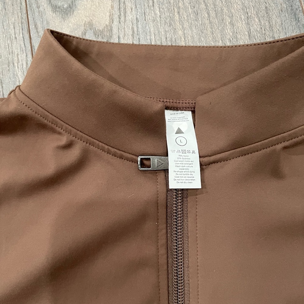 Balance Athletics Elevate Cropped Zip - Picture 3 of 9